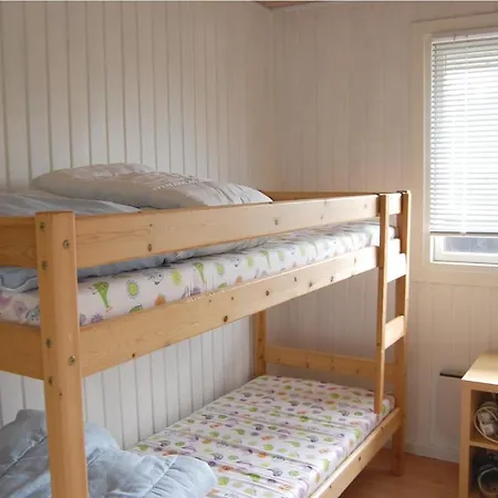 Feriehus Three Bedroom Holiday In *